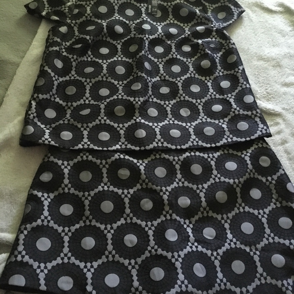 Kensie Black and Gray Geometric Two-Piece Set